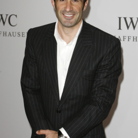 El exfutbolista portugués Luis Figo, en Ginebra, en una foto de archivo de 2008. REUTERS/Denis Balibouse