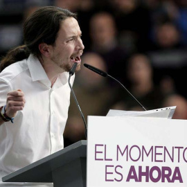 - El secretario general y eurodiputado de Podemos, Pablo Iglesias, durante su intervención en el acto público en Valencia. / EFE