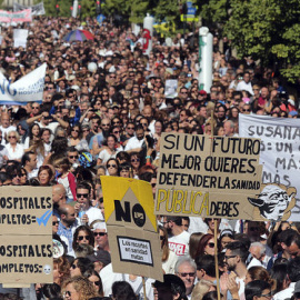 Manifestación en Granada contra la fusión de hospitales. EFE