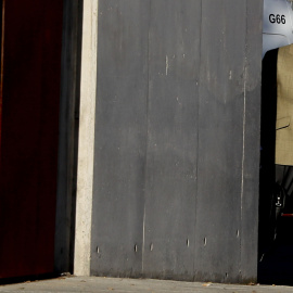 El presunto cabecilla de la trama Gürtel, Francisco Correa, a su llegada a la sede de la Audiencia Nacional de San Fernando de Henares, donde se celebra el macrojuicio por el caso Gürtel. EFE/Juan Carlos Hidalgo