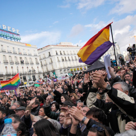 Decenas de miles de personas abarrotan la Puerta del Sol de Madrid, convocados por Podemos a la Marcha del Cambio. -JAIRO VARGAS