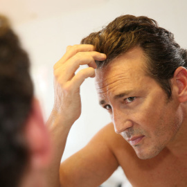 Las consultas por caída de cabello aumentan un 30% en otoño