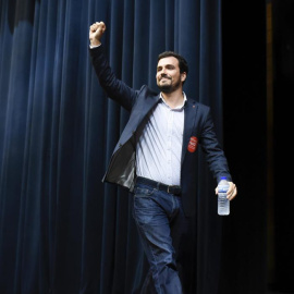 El candidato de IU a la Presidencia del Gobierno, Alberto Garzón, durante su intervención hoy en la presentación de su candidatura "Ahora con Alberto Garzón" a las primarias de Ahora en Común Madrid.. EFE/Fernando Villar.
