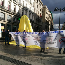 Protesta de Ecologistas en Acción este lunes, en la Puerta del Sol de Madrid