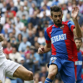 Bale, durante el partido ante el Levante. EFE/ Chema Moya