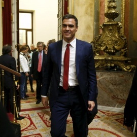 El secretario general del PSOE, Pedro Sánchez, en el hemiciclo del Congreso de los Diputados tras la sesión de control al Gobierno. REUTERS/Andrea Comas