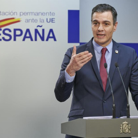 El presidente del Gobierno, Pedro Sánchez, durante la rueda de prensa que ha ofrecido este viernes 25 de marzo tras la reunión del Consejo Europeo en Bruselas. EFE / Horst Wagner.