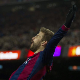Piqué celebra su gol al Villarreal. EFE/Alejandro García