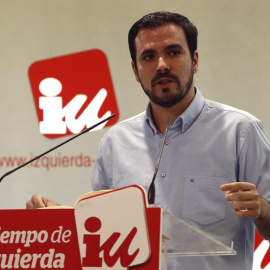 El candidato de IU a la Presidencia del Gobierno, Alberto Garzón, durante la rueda de prensa.- EFE/J.J.Guillén