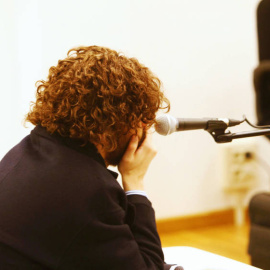 Igor Seoane, creador de Rojadirecta, en el Juzgado de lo Mercantil número 1 de A Coruña, antes de ser detenido. EFE