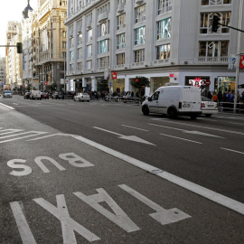 Imagen de archivo de la Gran Vía en Madrid. EFE