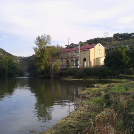 Central minihidráulica en Berrocalillo (Cáceres). IBERDROLA