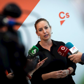 La portavoz de la Comisión Gestora de Ciudadanos, Melisa Rodríguez, atiende a los medios de comunicación tras el Consejo Genral de la formación naranja - EFE/Luca Piergiovanni