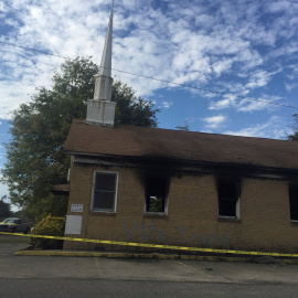 La iglesia quemada en Misisipi, Estados Unidos. REUTERS.