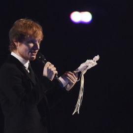 El cantautor Ed Sheeran dominó hoy la gala de los premios Brit, los más importantes de la industria musical británica REUTERS/Toby Melville