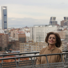 La alcaldesa de Madrid, Ana Botella, el pasado martes, en la presentación de los nuevos usos y servicios turísticos del conocido como Faro de Moncloa,  para convertirse en el nuevo icono de la capital. EFE/Juan Carlos Hidalgo