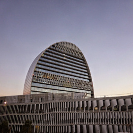 El edificio La Vela, en la Ciudad BBVA, al norte de Madrid.