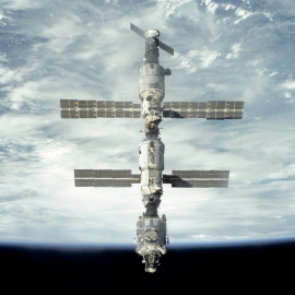 La Estación Espacial Internacional, después de su desacoplamiento del transbordador Atlantis, el 18 de septiembre 2000. REUTERS / NASA