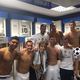 La imagen en la que Sergio Ramos tapa las intimidades de James. Twitter.com/SergioRamos