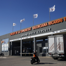 Vista general de la fachada del Circuito Ricardo Tormo de Cheste donde se encuentran las oficinas de la empresa pública de la Generalitat Circuito del Motor. EFE/Kai Försterling