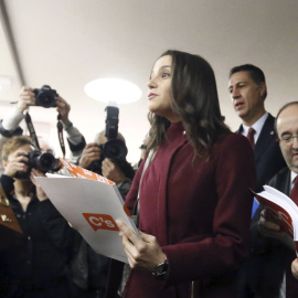 Los portavoces en el Parlament de Ciudadanos, Inés Arrimadas, del PSC, Miquel Iceta, y  del  Partido Popular, Xavier García Albiol, presentan ante el Tribunal Constitucional los recursos de amparo contra la decisión de admitir a trámite la 