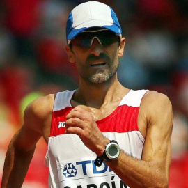 Jesús Ángel García Bragado al llegar a meta en el Mundial de Pekín 2015. /EFE