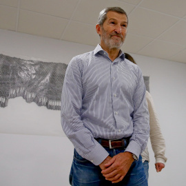 El exjefe del Estado Mayor de la Defensa (Jemad) José Julio Rodríguez, en la sede de Podemos en Madrid. EFE/Juanjo Martín