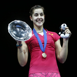 Carolina Marín celebra su victoria en el torneo All England. /REUTERS