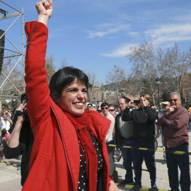 La candidata de Podemos a la Junta de Andalucía, Teresa Rodríguez, momentos antes de su intervención durante un acto electoral de esta formación en Granada.- EFE