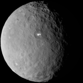 Imagen de Ceres tomada por Dawn en la que se observan puntos luminosos.- NASA/JPL-Caltech/UCLA/MPS/DLR/IDA