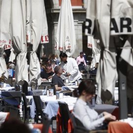 Dentro del Régimen General, un total de 261.096 extranjeros, el 18%, trabajaba en la hostelería. / EUROPA PRESS