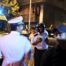 Un niño muere por la explosión de una bomba oculta en un balón de fútbol en El Cairo / REUTERS