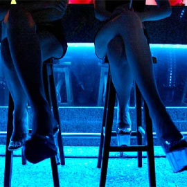 Andalucía incluye a las mujeres prostituidas como víctimas del machismo. / EFE