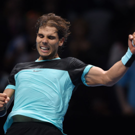 Nadal celebra un punto ante Wawrinka. /REUTERS