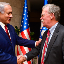 øàù äîîùìä áðéîéï ðúðéäå ðôâù òí äéåòõ ìáéèçåï ìàåîé äàîøé÷àé â'åï áåìèåï áîòåï øàù äîîùìä áéøåùìéí
Photo by Kobi Gideon / GPO *** Local Caption *** White House National Security Adviser John Bolton