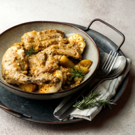 Conejo en salmorejo canario. 