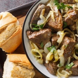 Hígado encebollado. 