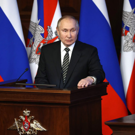  21 de diciembre de 2021, Rusia, Moscú: El presidente ruso Vladimir Putin pronuncia un discurso durante la reunión anual de la Junta del Ministerio de Defensa en Moscú.- Kremlin / Europa Press
