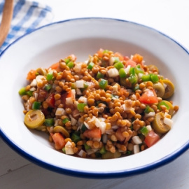 Ensalada de lentejas con bacalao. 