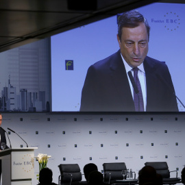 El presidente del BCE, Mario Draghi, durante su intervención en el Congreso de la Banca Europea, en Fráncfort. REUTERS/Ralph Orlowski