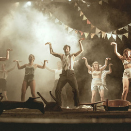 La coreografía la firma Alberto Velasco, y no está pensada para bailarines profesionales.