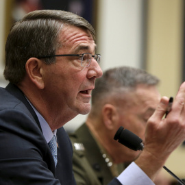 El secretario de Estado de Defensa de EEUU, Ash Carter, durante su comparecencia de este martes. REUTERS/Gary Cameron