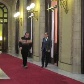 Artur Mas y David Fernández, en el Parlament, en una imagen de archivo. E.P.