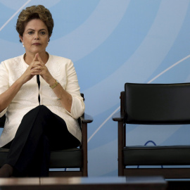 La presidenta de Brasil, Dilma Rousseff, en un acto en el Palacio Planalto (sede del Gobierno), en Brasilia, a finales del pasado noviembre. REUTERS/Ueslei Marcelino