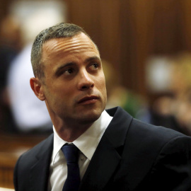 Oscar Pistorius en una de las vistas en el juzgado de Pretoria. /REUTERS