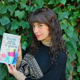 La escritora, periodista y sexóloga Silvia C. Carpallo./  EDICIONES VERSÁTIL