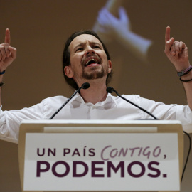 El líder de Podemos, Pablo Iglesias, durante el acto de campaña en Cádiz.- REUTERS