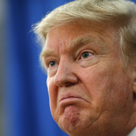 Casi 300.000 firmas que apoyan la solicitud para impedir la entrada al país del precandidato republicano a la Casa Blanca Donald Trump
