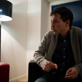El candidato de UPyD a la Moncloa, Andrés Herzog, en un momento de su entrevista con 'Público'. JAIRO VARGAS