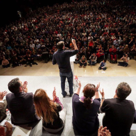 Alberto Garzón, durante su mitin en Málaga. JOSÉ CAMÓ-IU